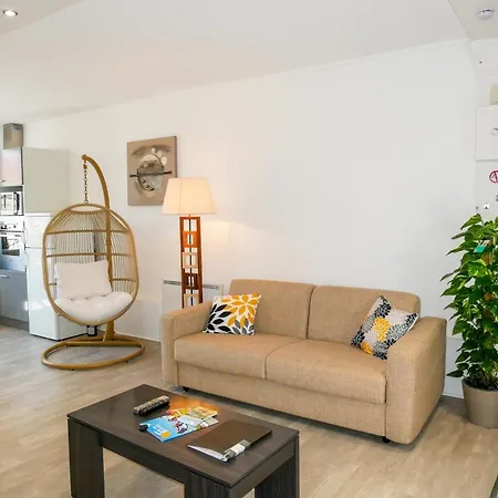 Apartment Du Four Banal